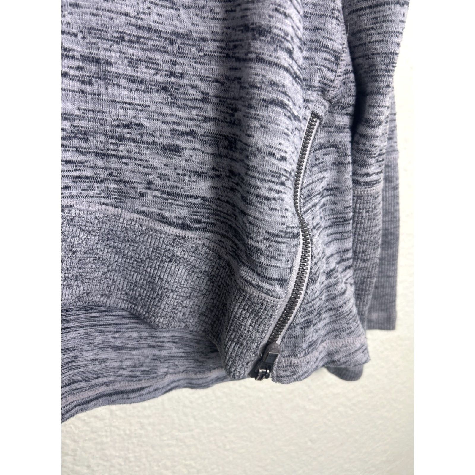 Athleta Athleta Womens XL Long Sleeve Pullover Sweatshirt Side Zip Cotton Gray Size XL / US 12-14 / IT 48-50 - 7 Thumbnail