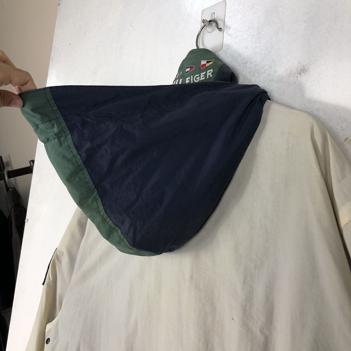 Japanese Brand 🔥90’s Vintage Tommy Hilfiger Sailing Gear Anorak Jacket Size US L / EU 52-54 / 3 - 14 Thumbnail