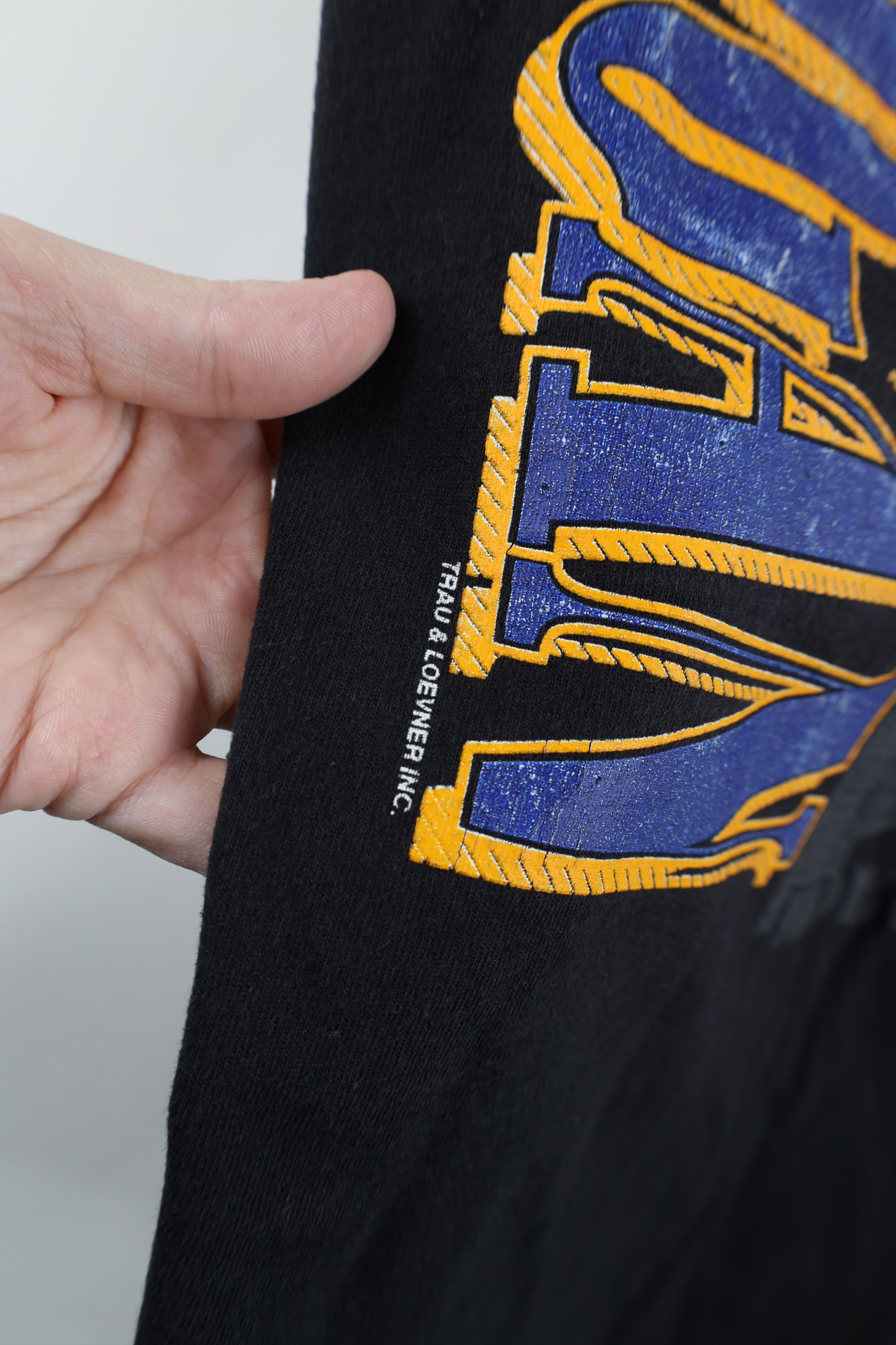 Vintage Vintage 90s Spell University of Michigan T-Shirt Black USA Size US L / EU 52-54 / 3 - 6 Thumbnail