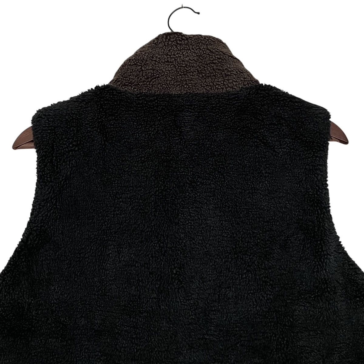 Japanese Brand × Vintage Vintage Brand Gym Master Colourful Fur Sleeveless 2000s Size US M / EU 48-50 / 2 - 8 Thumbnail