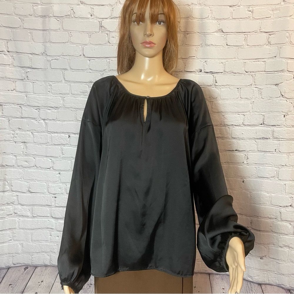 Vince Camuto Vince Camuto Black Satin Keyhole Peasant Long Sleeve Top Si Size XL / US 12-14 / IT 48-50 - 2 Thumbnail