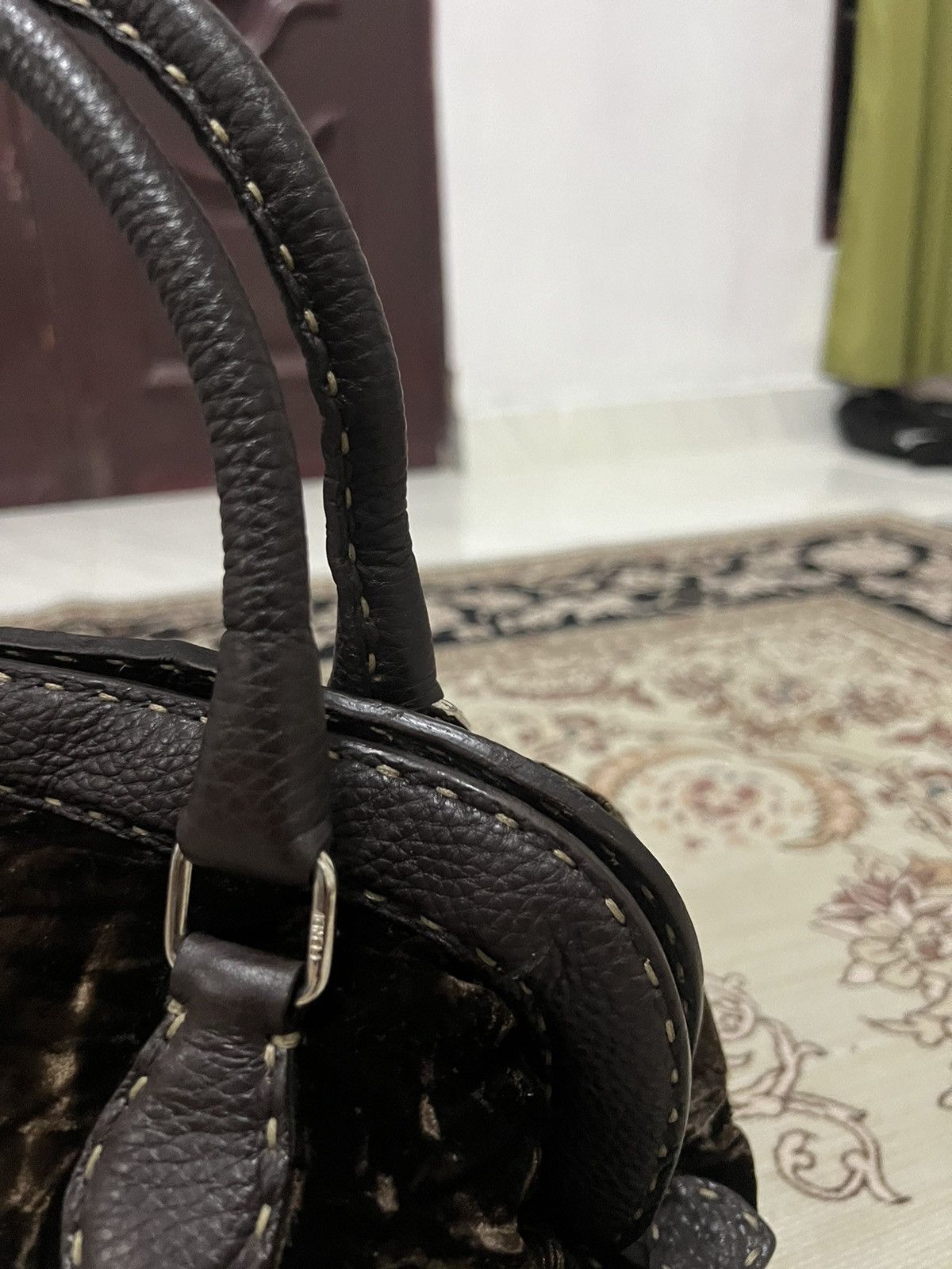 Fendi Fendi Velvet Shoulder Bag Size ONE SIZE - 3 Thumbnail