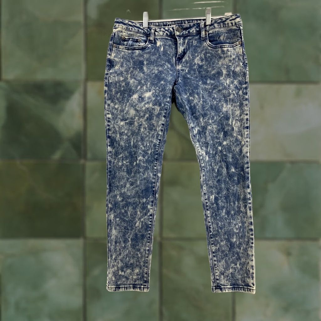 Vintage Aéropostale Jeans 12 Regular Lola Jegging Stonewashed Bleach Low Rise High Rise 90s Womens Jegging Blue Denim Cotton Blend Button Logo Embroidered Size 24" / US 00 / IT 34 - 1 Thumbnail