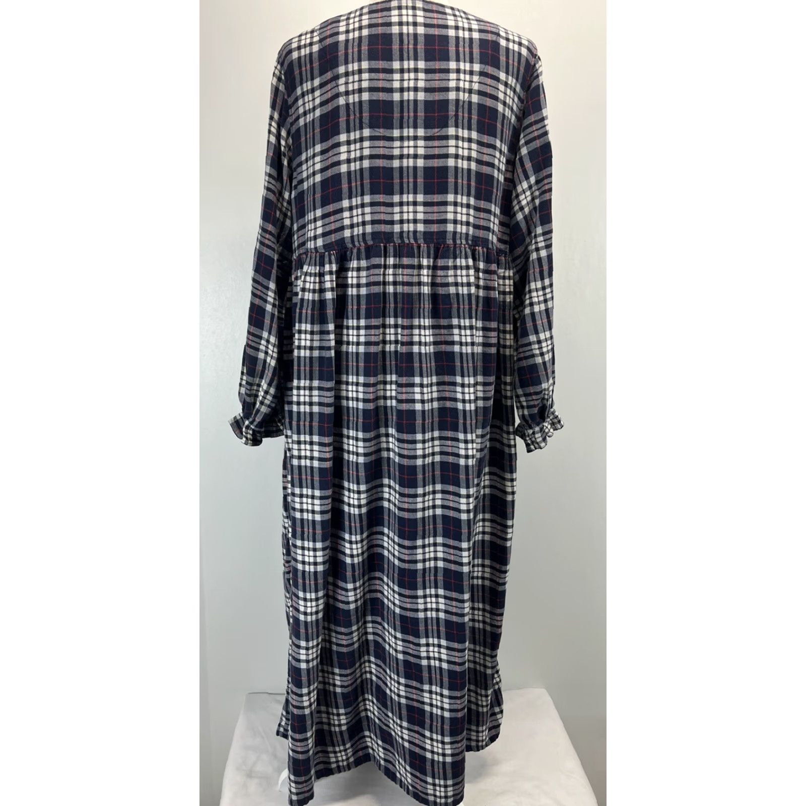 Talbots VINTAGE Talbots Gown Nightgown Flannel Plaid Long Sleeve Empire Waist 51" Blue 90s Womens Regular Size N/A Size ONE SIZE - 3 Thumbnail