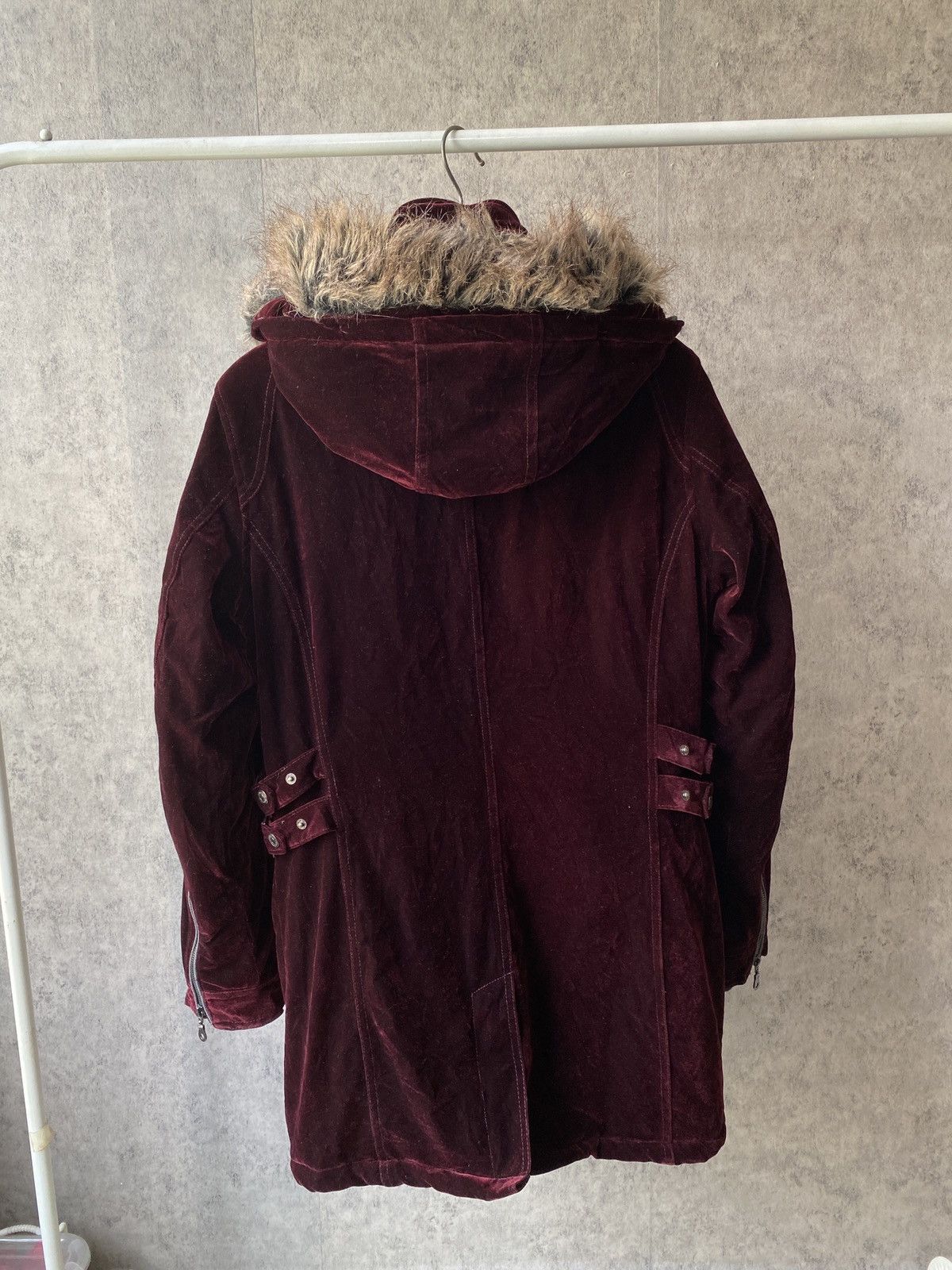 In The Attic In The Attic Red Velvet Shiny Fur Hoodie Jacket Size US M / EU 48-50 / 2 - 4 Thumbnail