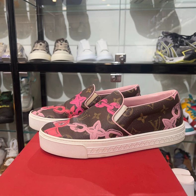 Louis Vuitton LV Monogram Chain Logo Slip-On Sneakers - dmc Size US 5 / EU 37 - 1 Thumbnail