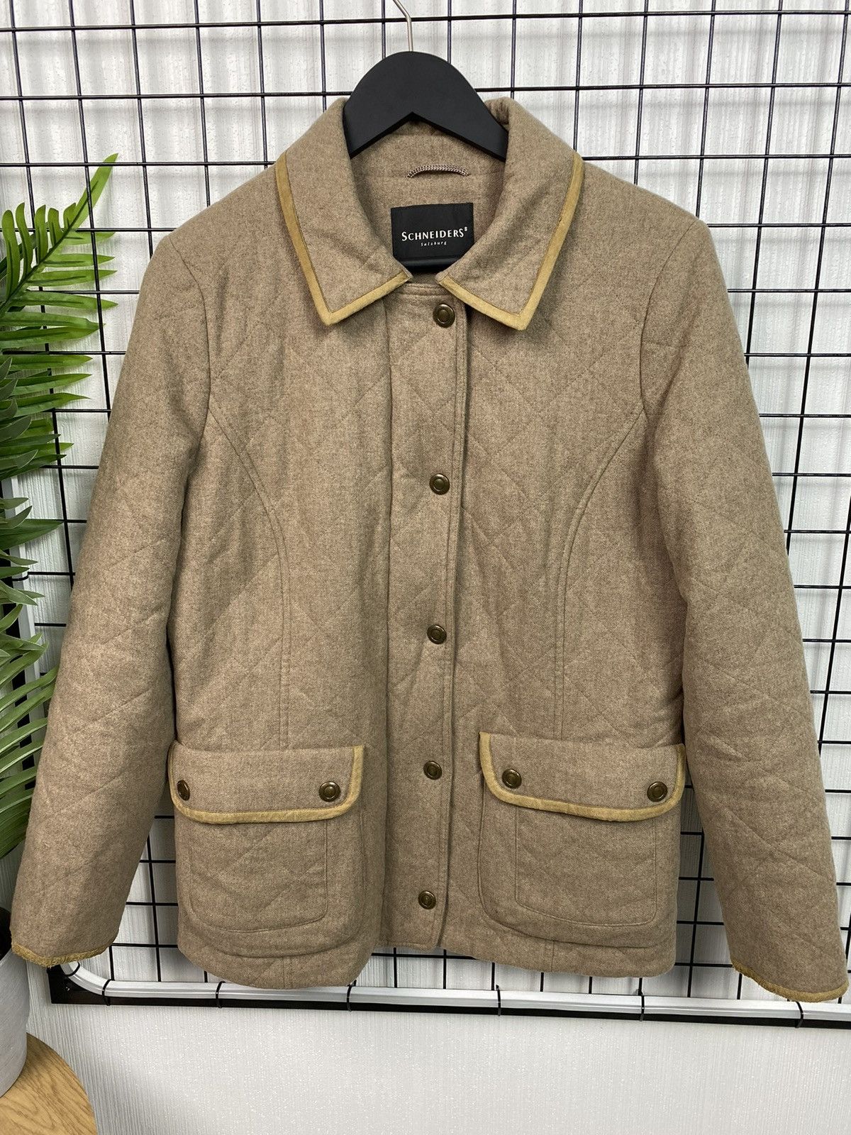 Designer × Stephan Schneider SchneiderS Salzburg Luxury women lana wool jacket Nathalie Size L / US 10 / IT 46 - 1 Thumbnail