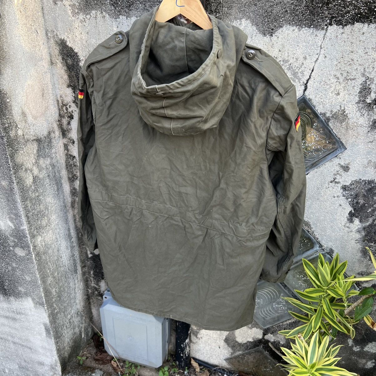 Other “VINTAGE” GERMAN ARMY FIELD PARKA JACKET MILITARY HOODED Size US L / EU 52-54 / 3 - 15 Thumbnail