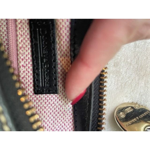 Dooney & Bourke Vintage Dooney & Bourke 1975 Black SoHo Purse - Preowned Size ONE SIZE - 10 Thumbnail