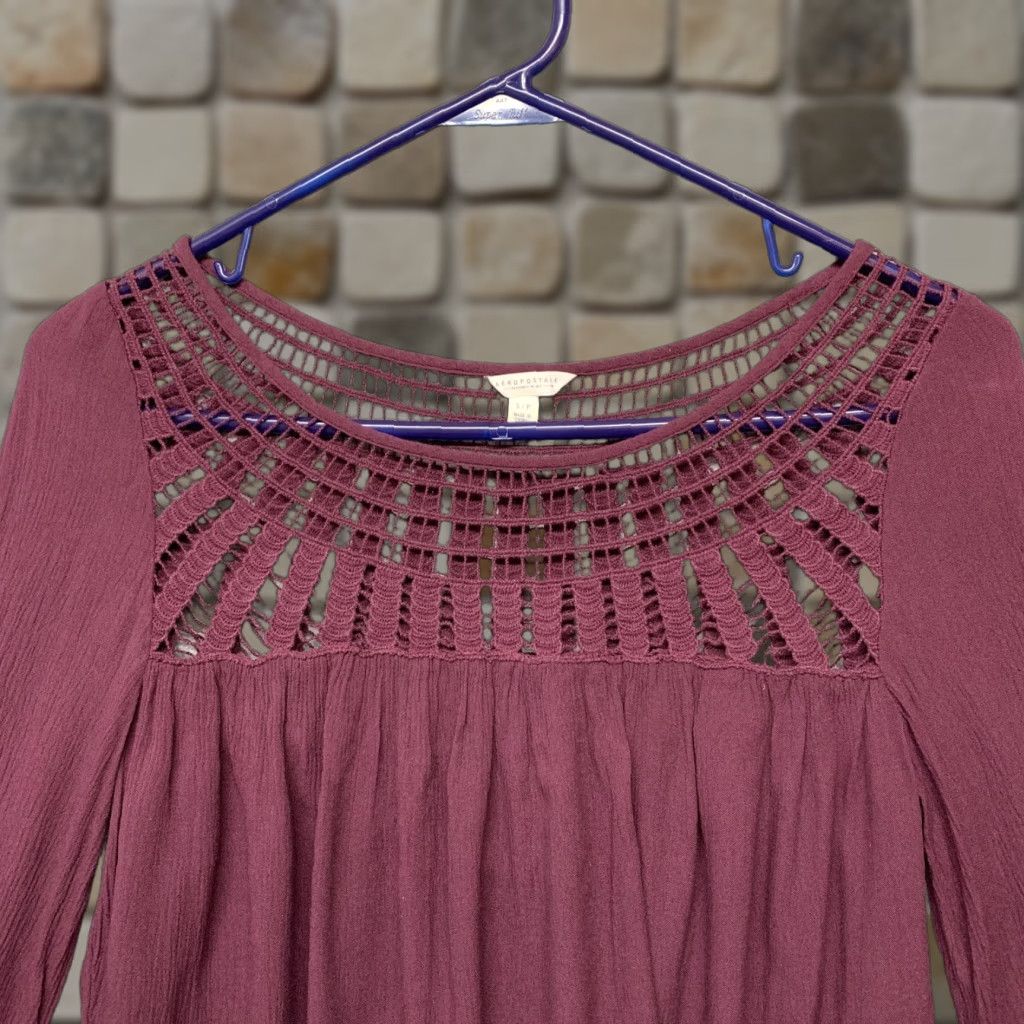 Aeropostale Aeropostale Blouse Shirt Woman’s Size S Long Sleeve Burgundy Boat Neck Pullover Top Size S / US 4 / IT 40 - 1 Thumbnail