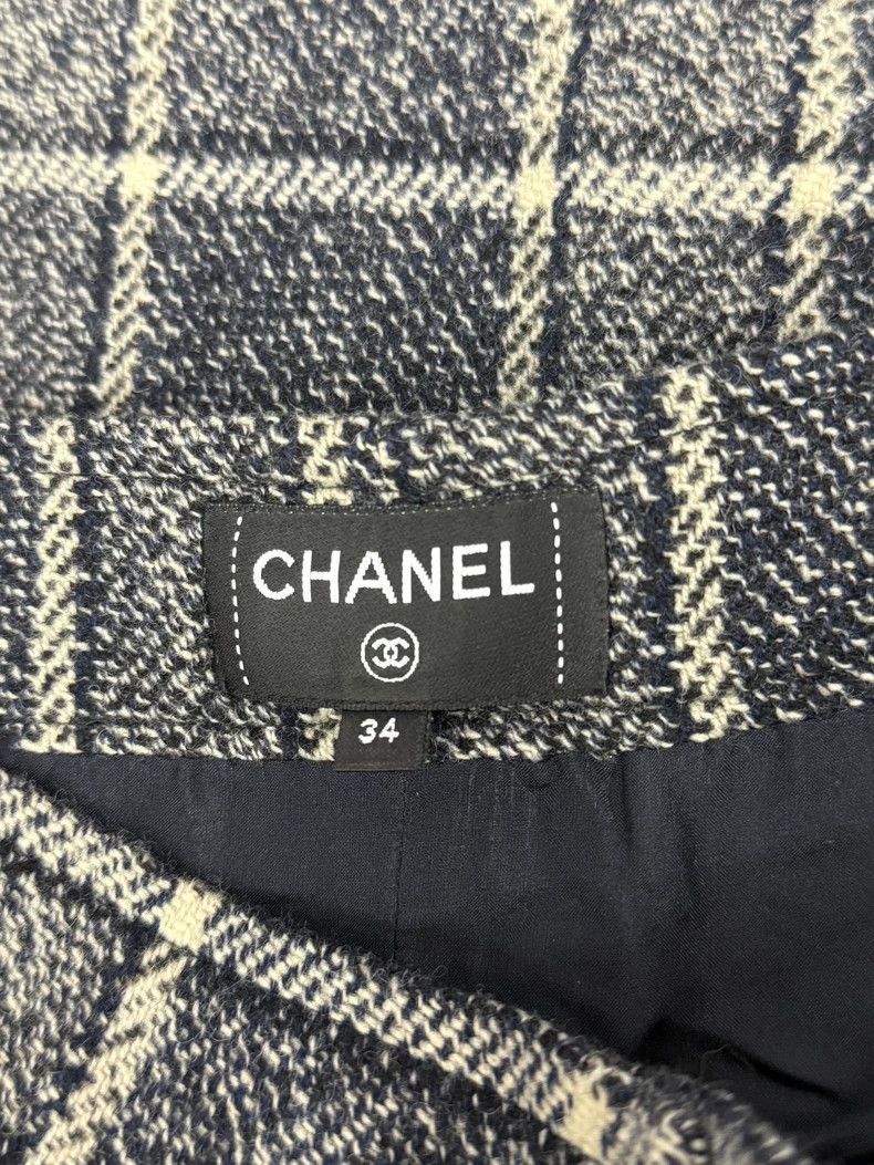 Chanel Chanel Gray plaid woollen trousers Size 42" / US 20 - 4 Thumbnail