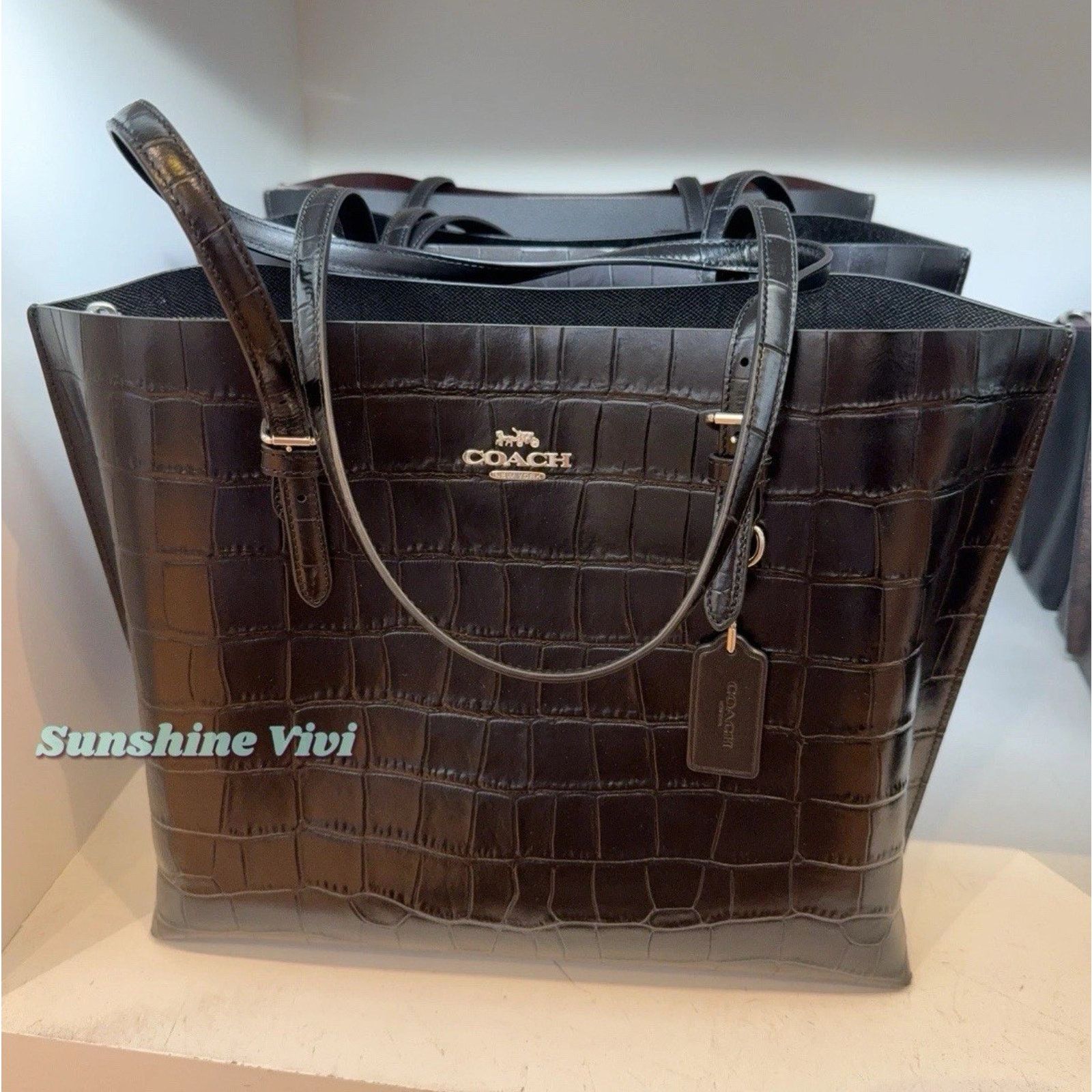 Coach NWT Coach Large Mollie Tote Bag leather CW018 Black Size ONE SIZE - 1 Thumbnail
