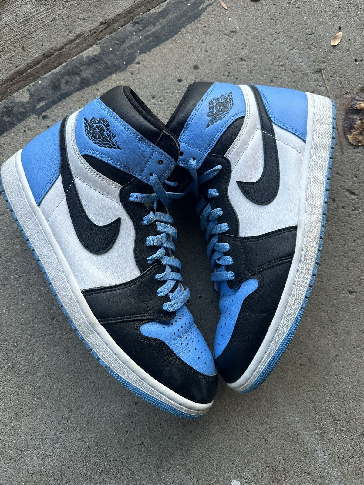 Jordan Brand Nike Air Jordan 1 Retro High OG UNC Toe size 11.5 Size US 11.5 / EU 44-45 - 1 Thumbnail