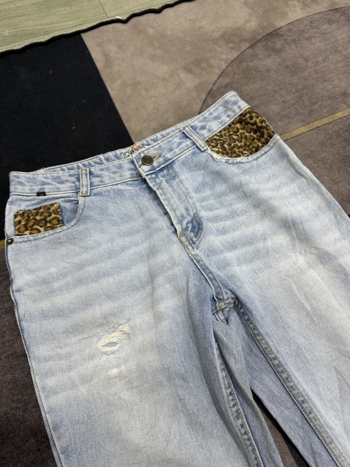 If Six Was Nine JASSIE FLARE LEO PARD IFSIX DENIM PANTS Size US 29 - 4 Thumbnail