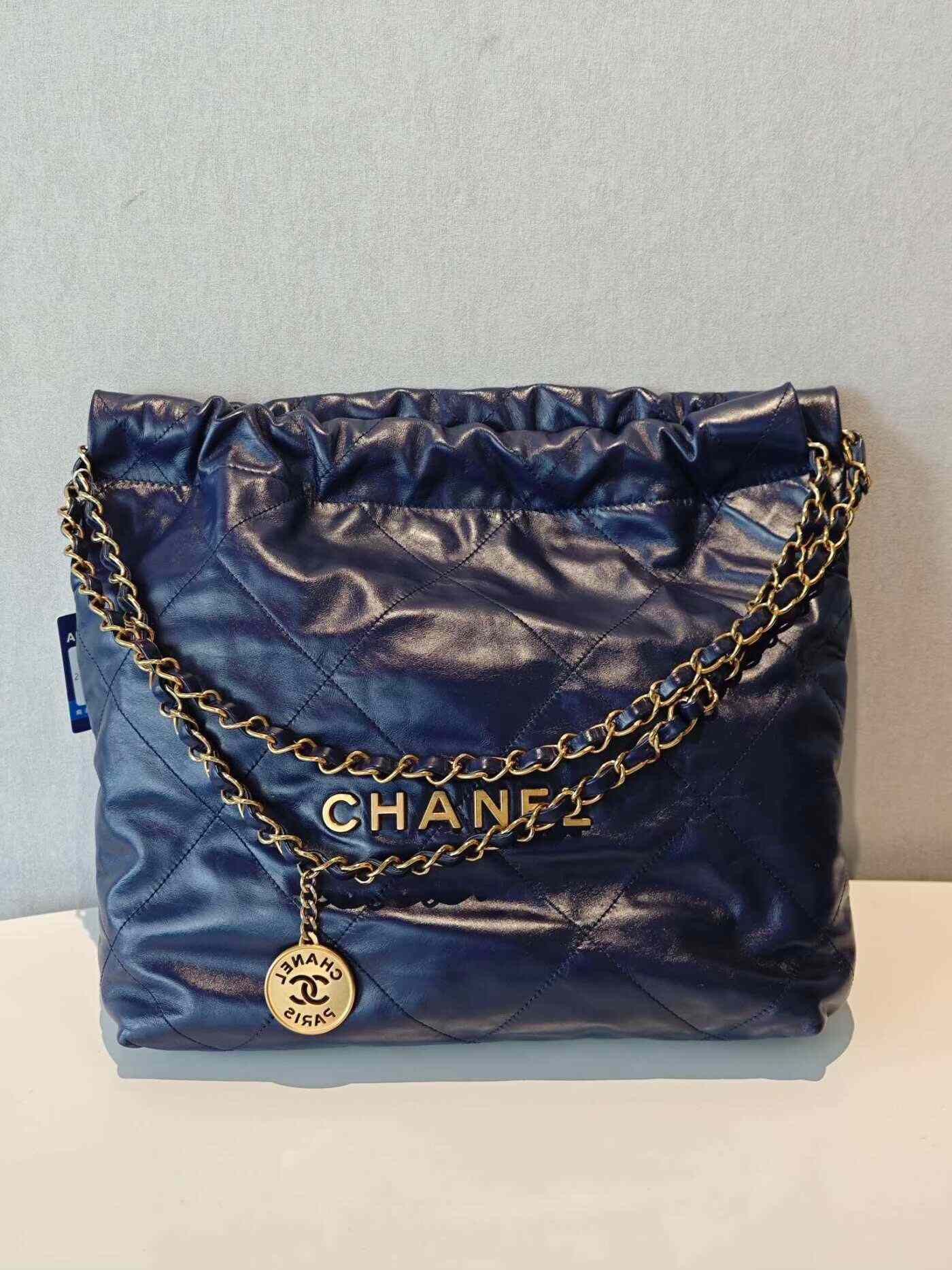 Chanel Pre-loved Bag Very good condition Size ONE SIZE - 1 Thumbnail