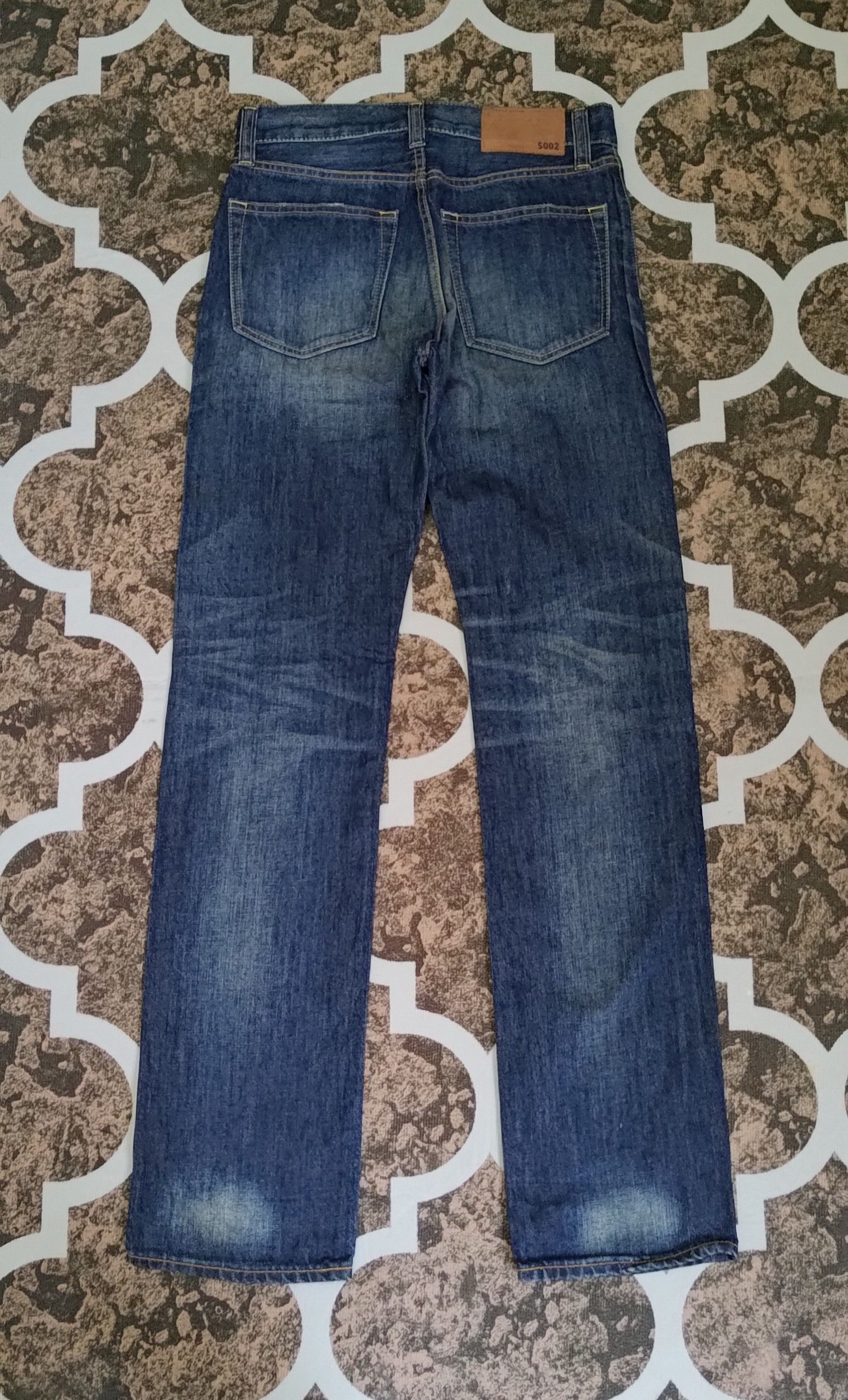 Uniqlo Uniqlo Regular Fit Straight Jeans Size US 30 / EU 46 - 2 Thumbnail