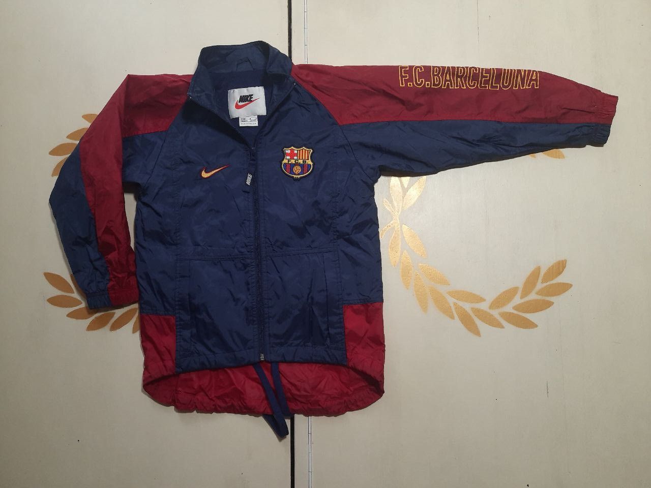 Nike × Vintage Nike Barcelona FC Windbreaker Vintage size kids S Size US XXS / EU 40 - 1 Thumbnail