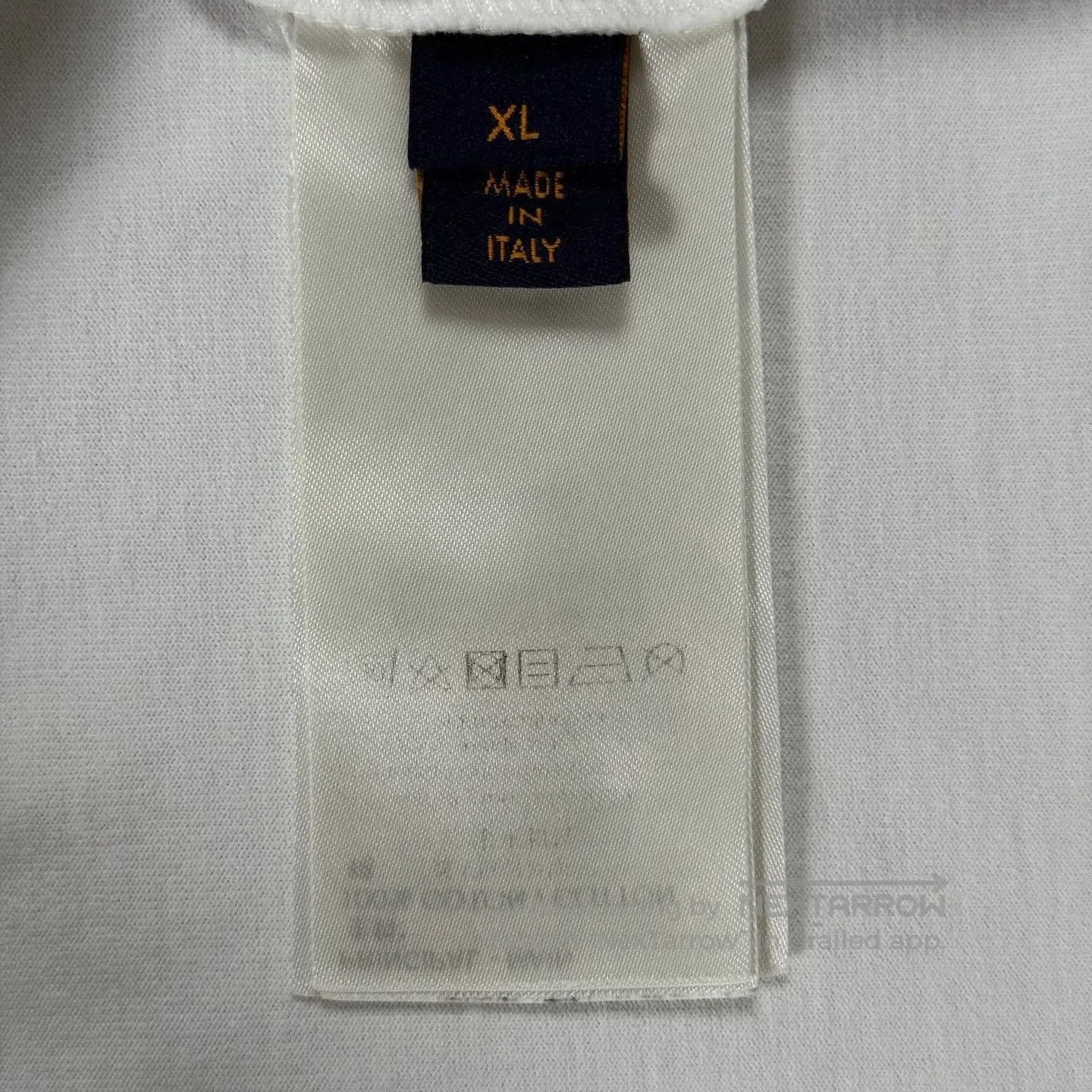 Louis Vuitton LV Embossed Logo White Short-Sleeve. Size US XL / EU 56 / 4 - 4 Thumbnail