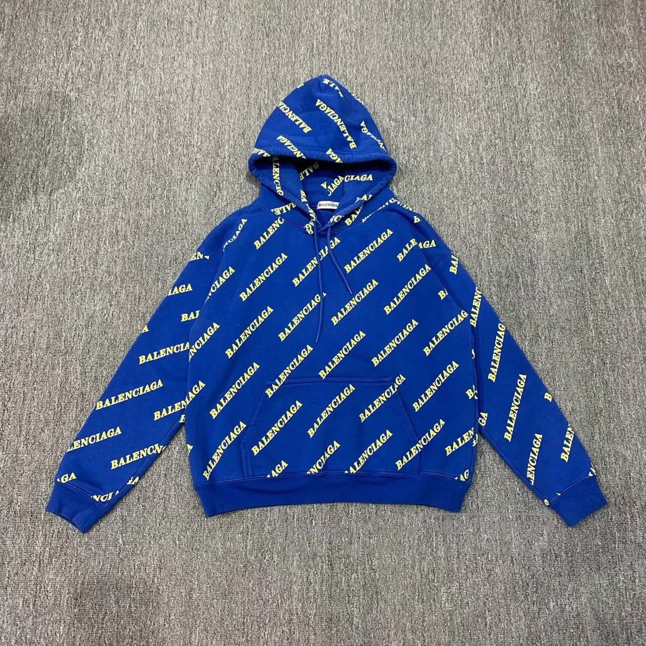 Balenciaga balenciaga blue printed hooded sweatshirt. Size US L / EU 52-54 / 3 - 1 Thumbnail