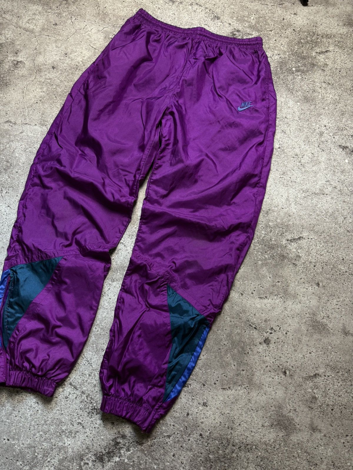 Vintage VERY RARE, Vintage Nike Nylon Sweatpants 90s Y2K Size US 32 / EU 48 - 3 Thumbnail