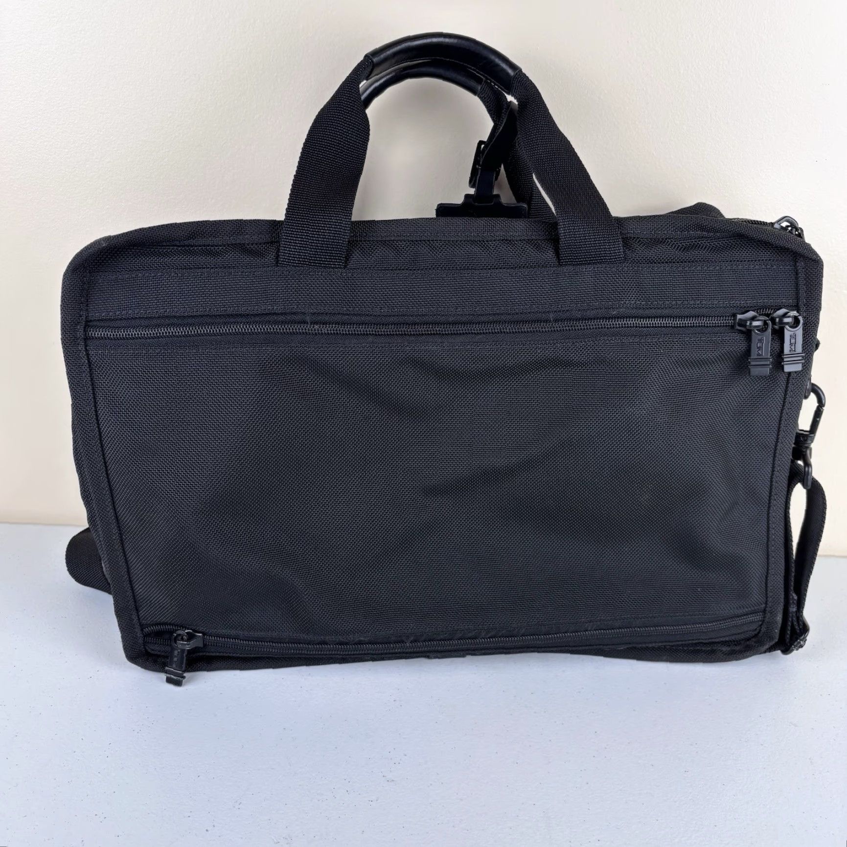 Tumi Tumi Black Nylon Messenger Bag Briefcase 18x11x6 Medium Ballistic Laptop Bag Men 206D3 Expandable Zip Size ONE SIZE - 2 Thumbnail