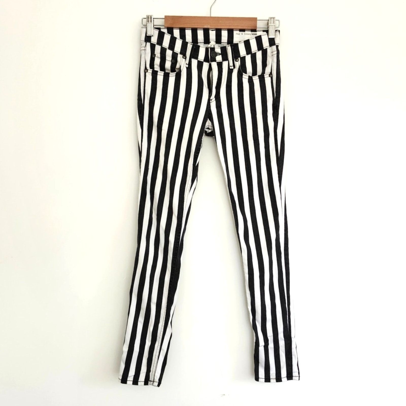 Rag & Bone Rag & Bone Black & White Striped Capri Jeans Sz 26 Size 26" / US 2 / IT 38 - 1 Thumbnail