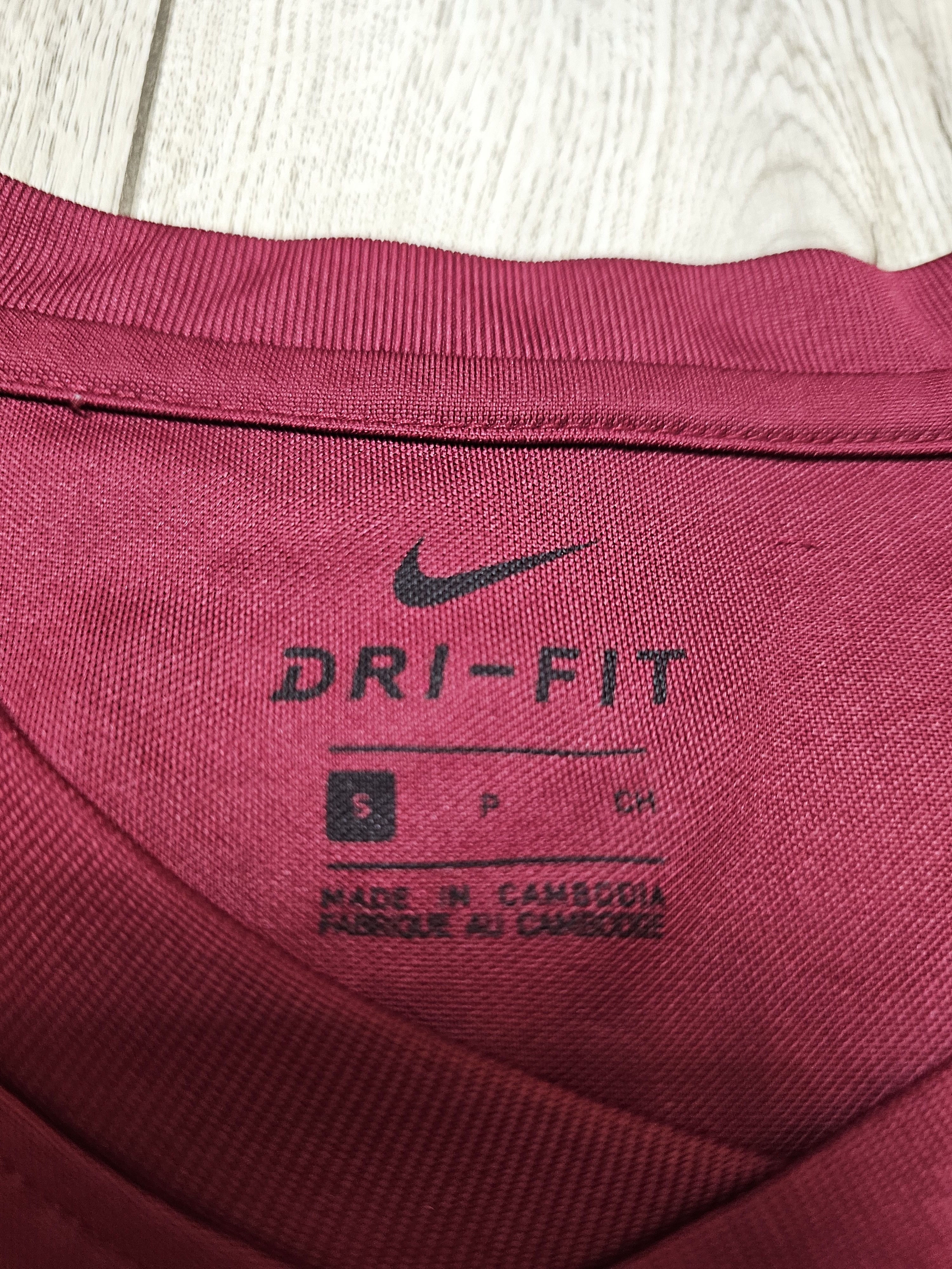 Nike NORTHAMPTON TOWN 2017 2018 HOME FOOTBALL SOCCER JERSEY Size US S / EU 44-46 / 1 - 8 Thumbnail