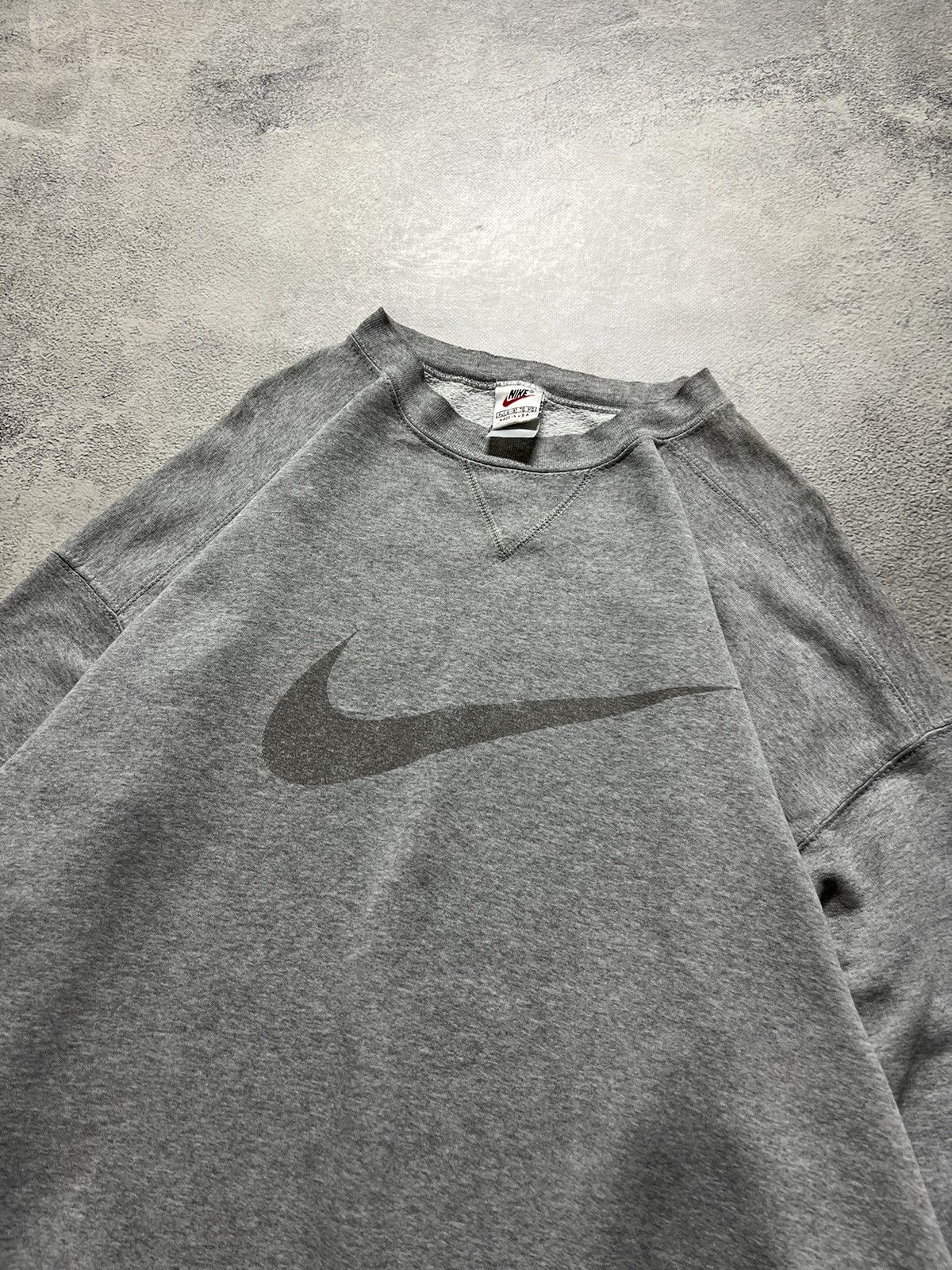 Nike × Vintage Vintage Y2k Nike USA 🩶 Faded Spell Out Logo Sweatshirt 90’s Size XL / US 12-14 / IT 48-50 - 6 Thumbnail