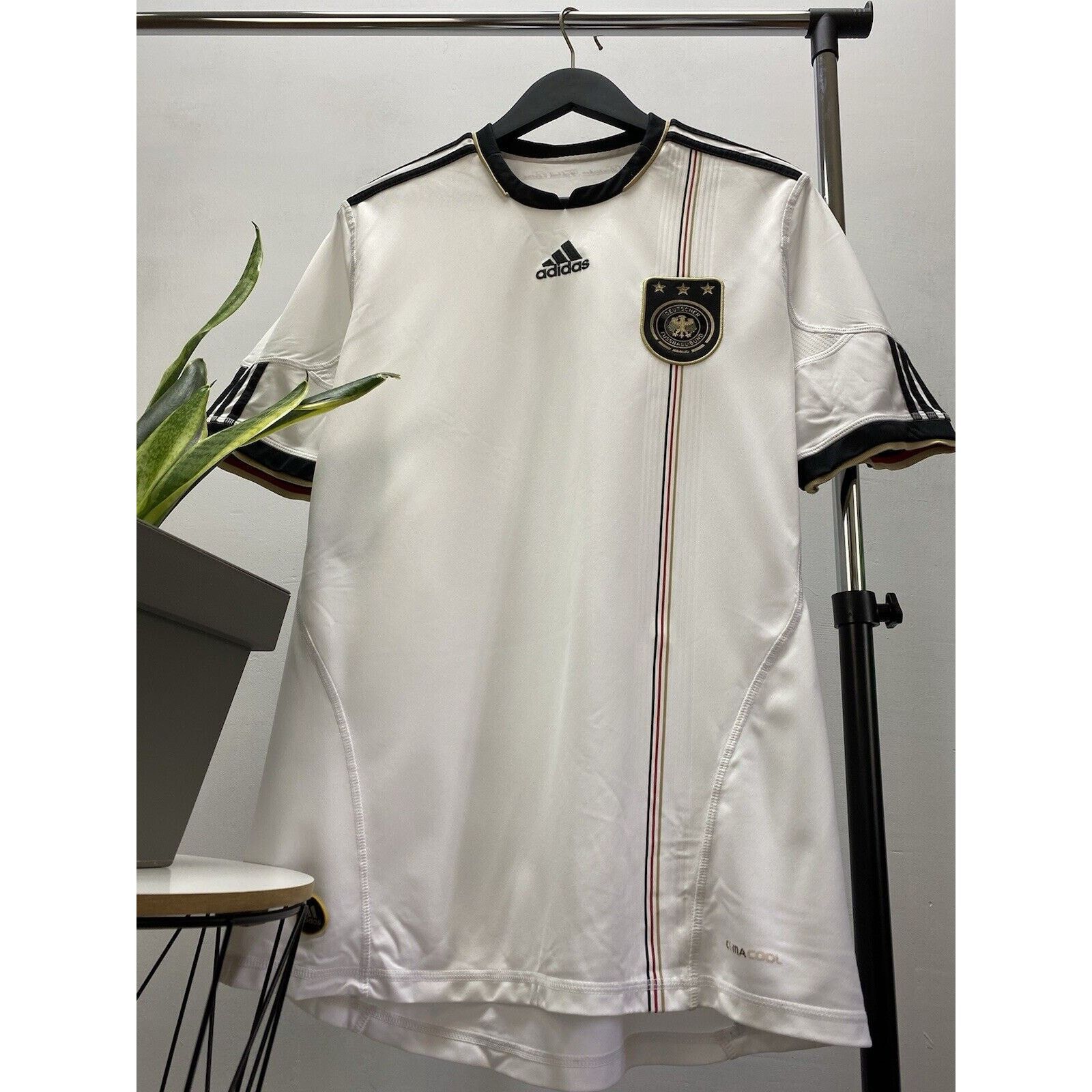 Adidas Adidas Germany 2010 2011 Home Soccer Jersey Football Shirt Size US M / EU 48-50 / 2 - 3 Thumbnail