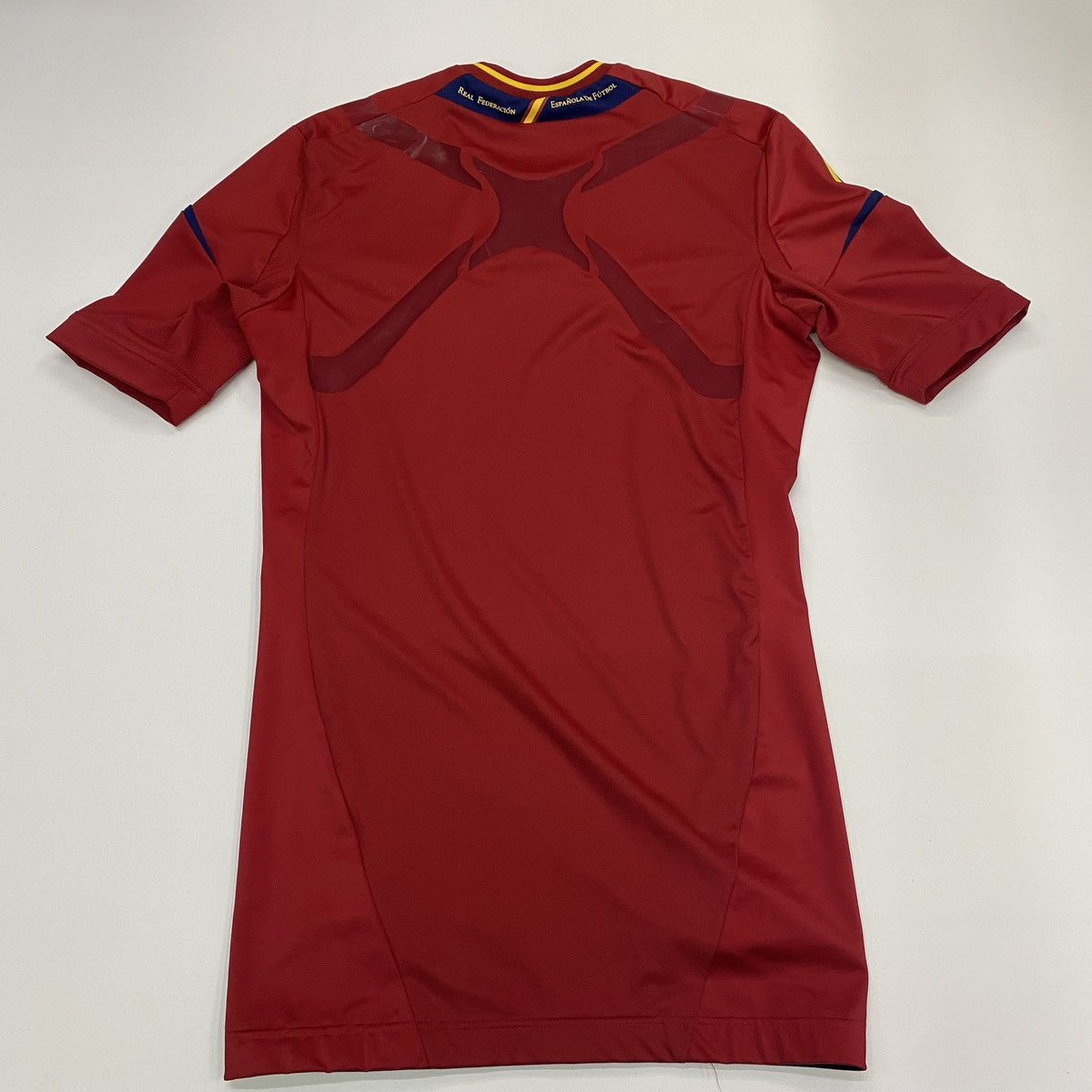 Adidas Jersey spain home 2012 techfit Size US M / EU 48-50 / 2 - 5 Thumbnail