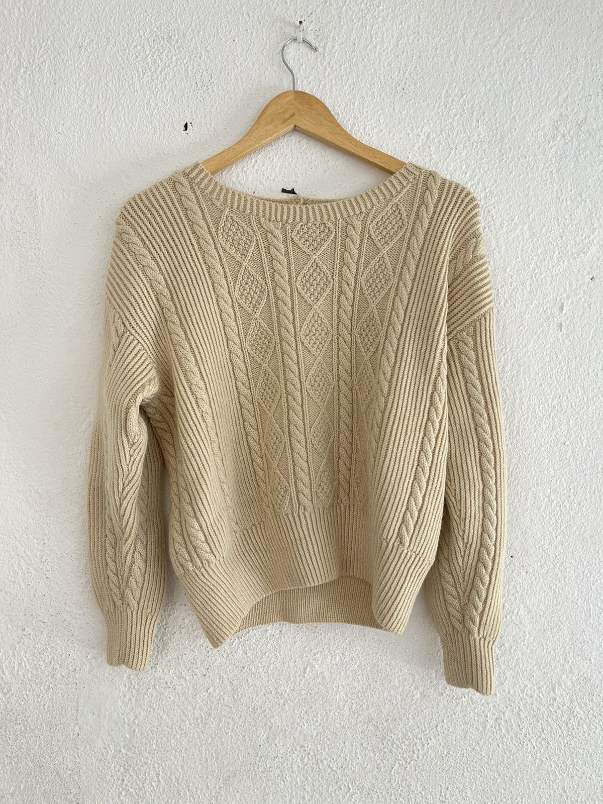 Burberry Vintage Burberrys Cable Knit Sweaters Burberry Size M / US 6-8 / IT 42-44 - 1 Thumbnail