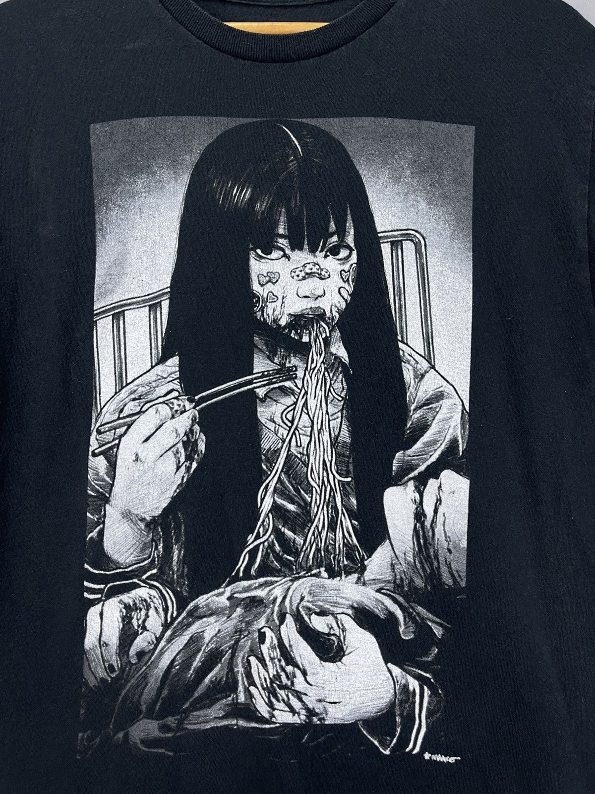 Vintage Mako Creepy Girl Noodles Anime T Shirt Size US S / EU 44-46 / 1 - 6 Thumbnail