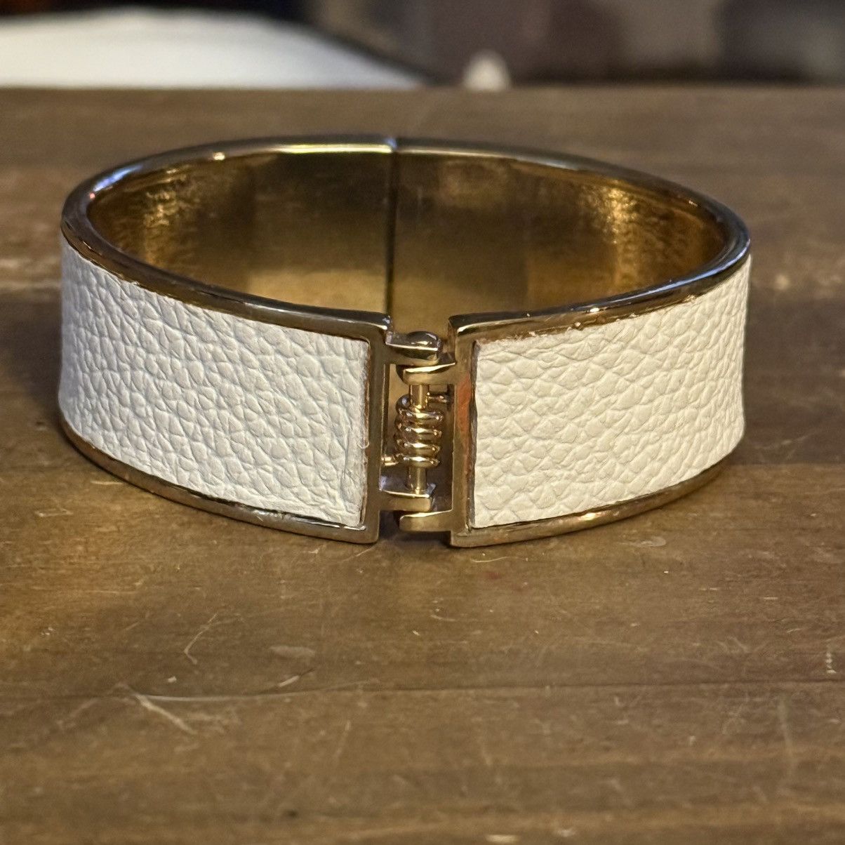 Other Gold white leather inlay rhinestone accent bangle bracelet Size ONE SIZE - 3 Thumbnail