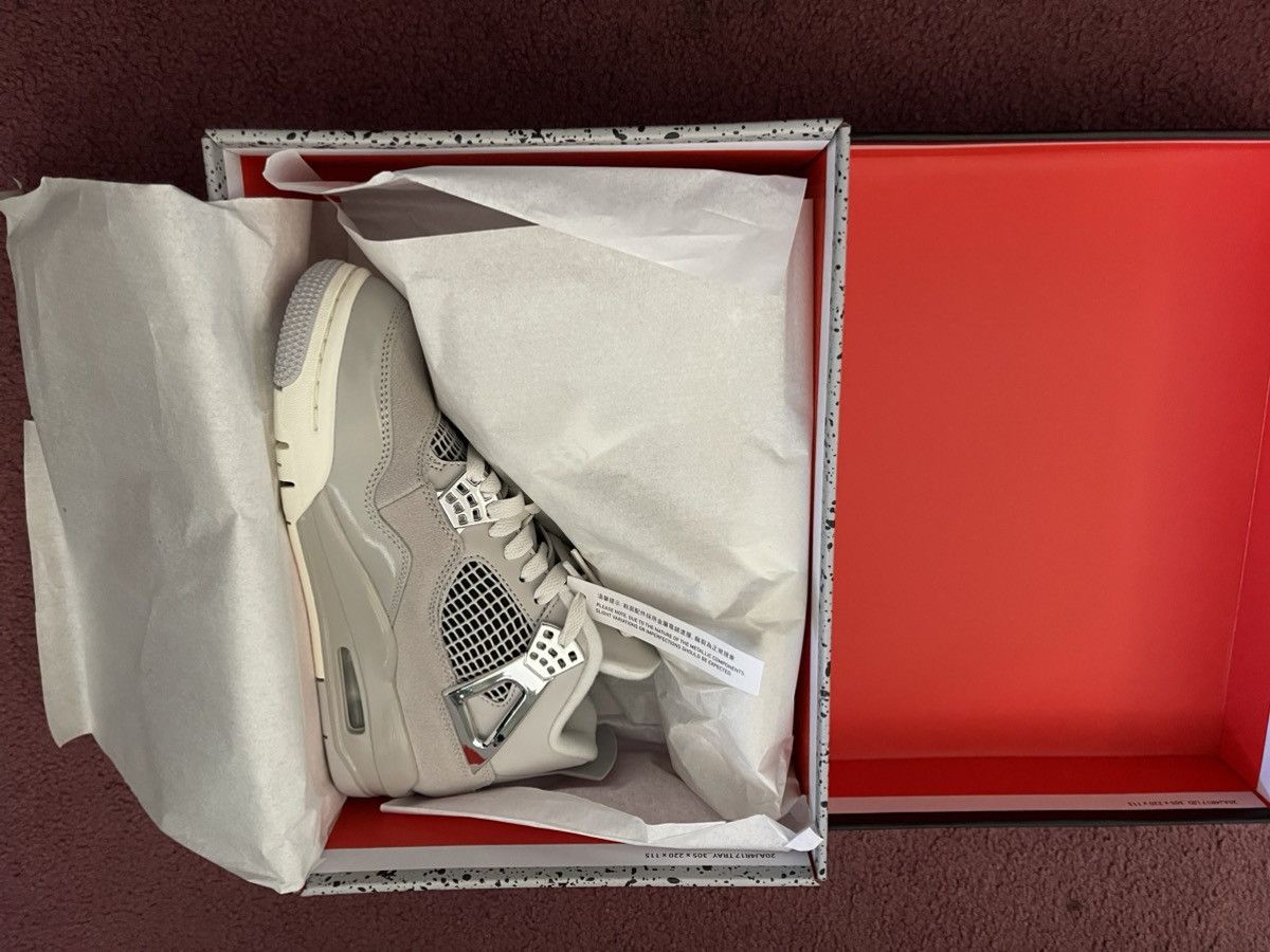Nike Women air Jordan 4 retro frozen moments Size US 7 / IT 37 - 10 Thumbnail