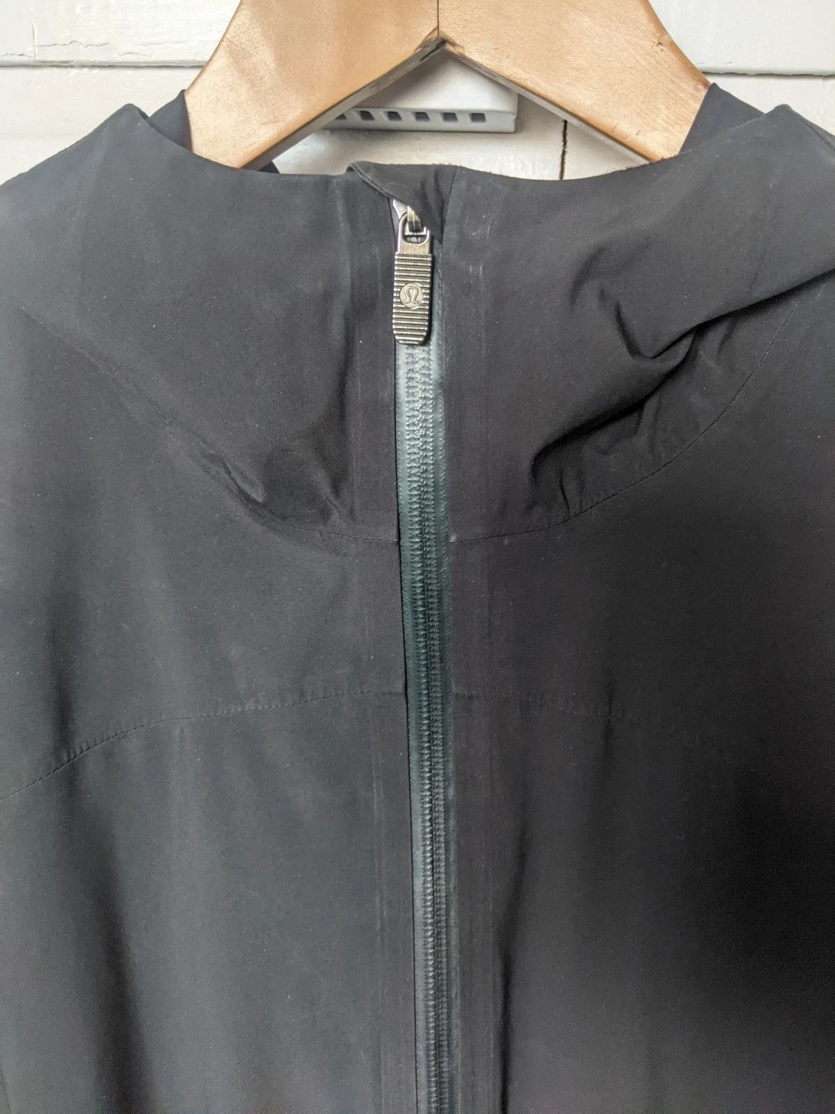 Lululemon lululemon Rain Rebel Waterproof Jacket Black Size 6 Size M / US 6-8 / IT 42-44 - 2 Thumbnail