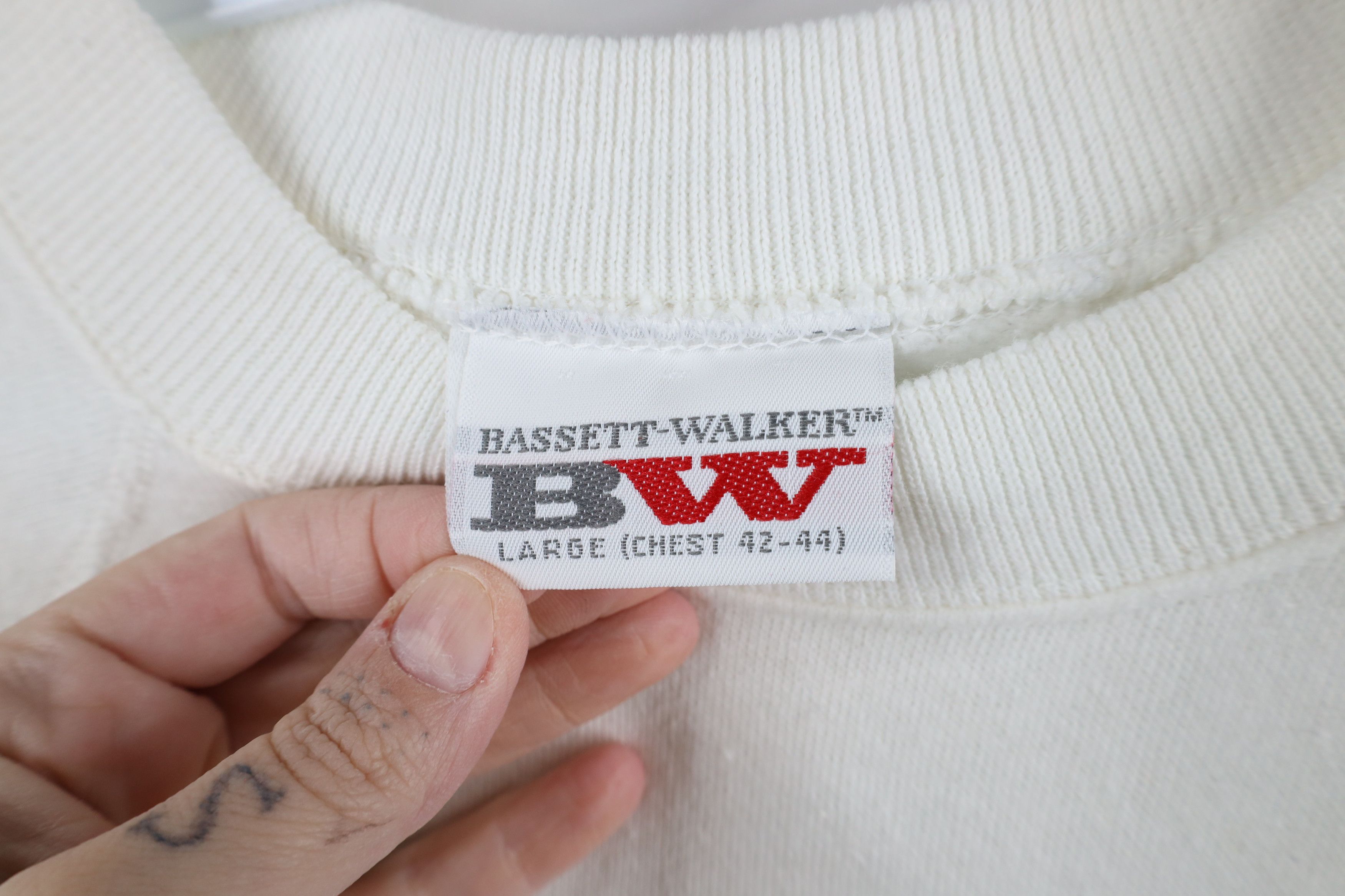 Vintage Vintage 90s Streetwear Moose Patch Sweatshirt White USA Size L / US 10 / IT 46 - 7 Thumbnail