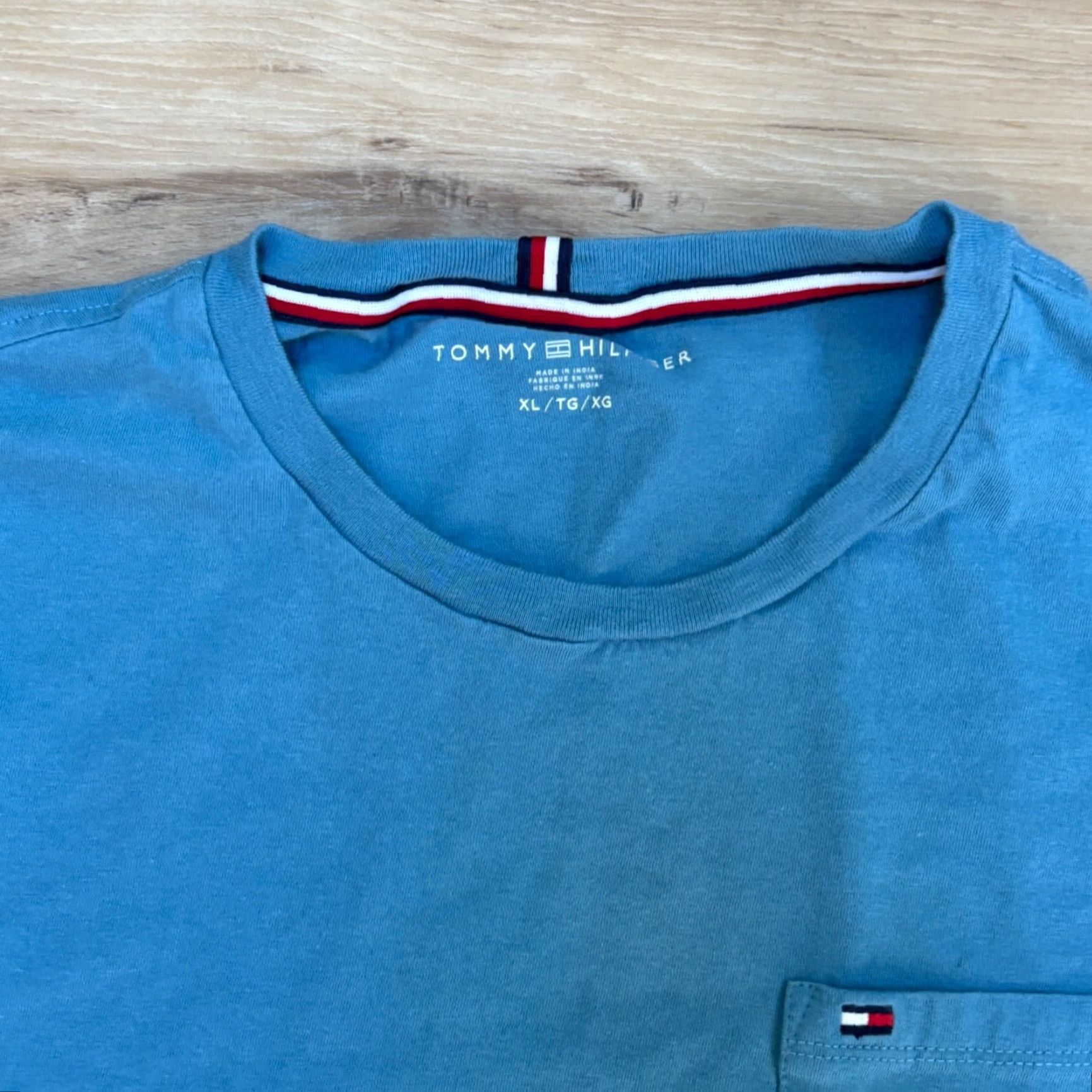 Tommy Hilfiger Tommy Hilfiger T-Shirt Mens XL Light Blue Long Sleeve Pocket Crewneck 100% Cotton Size US XL / EU 56 / 4 - 4 Thumbnail