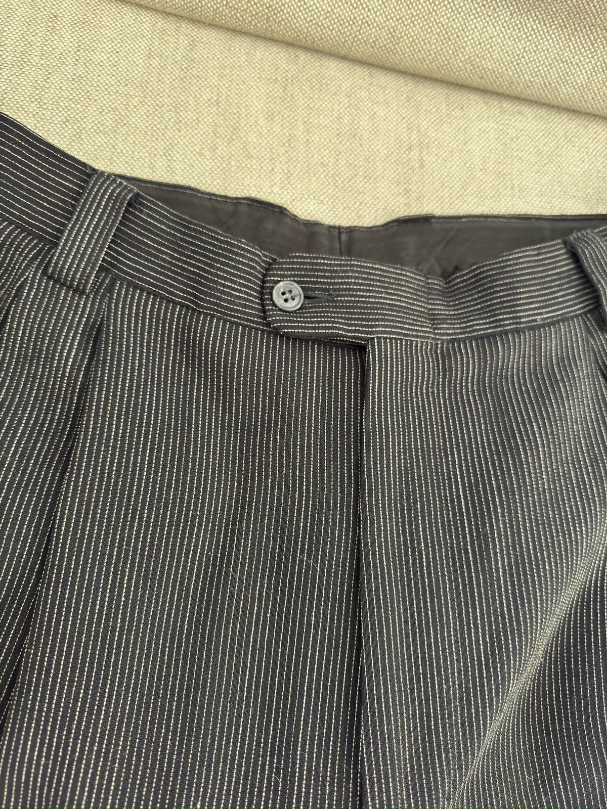 Versace VERSACE CLASSIC V2 Striped DB 6 Button Suit in Black 42R Size 44R - 18 Thumbnail