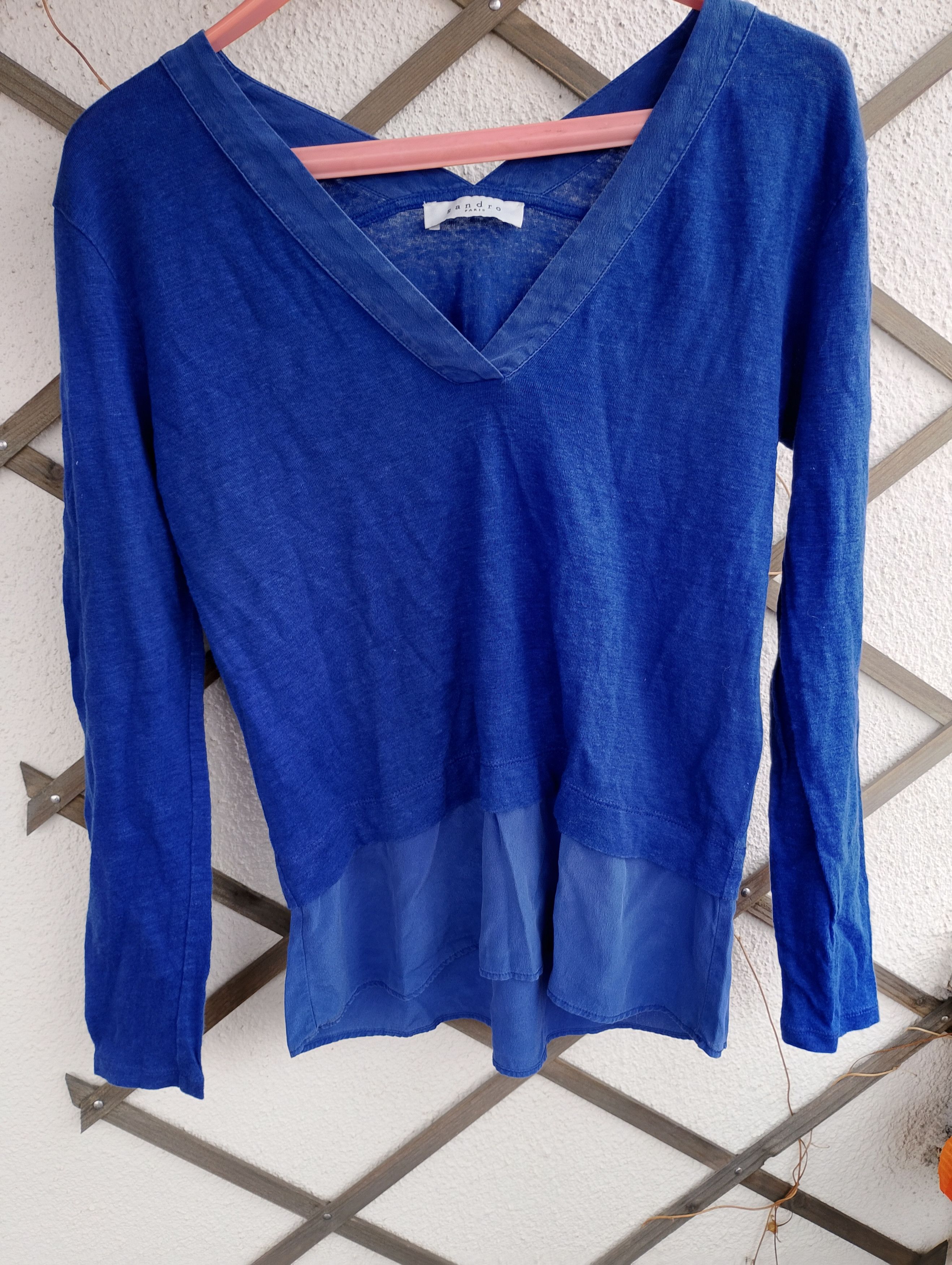 Sandro Sandro Paris V-neck top layered design sz M? Size M / US 6-8 / IT 42-44 - 1 Thumbnail