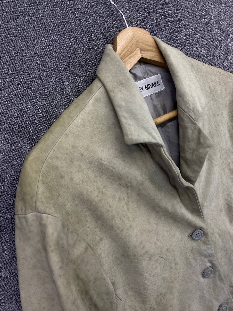 Issey Miyake Vintage Issey Miyake Leather Coat Jacket Size M / US 6-8 / IT 42-44 - 17 Thumbnail