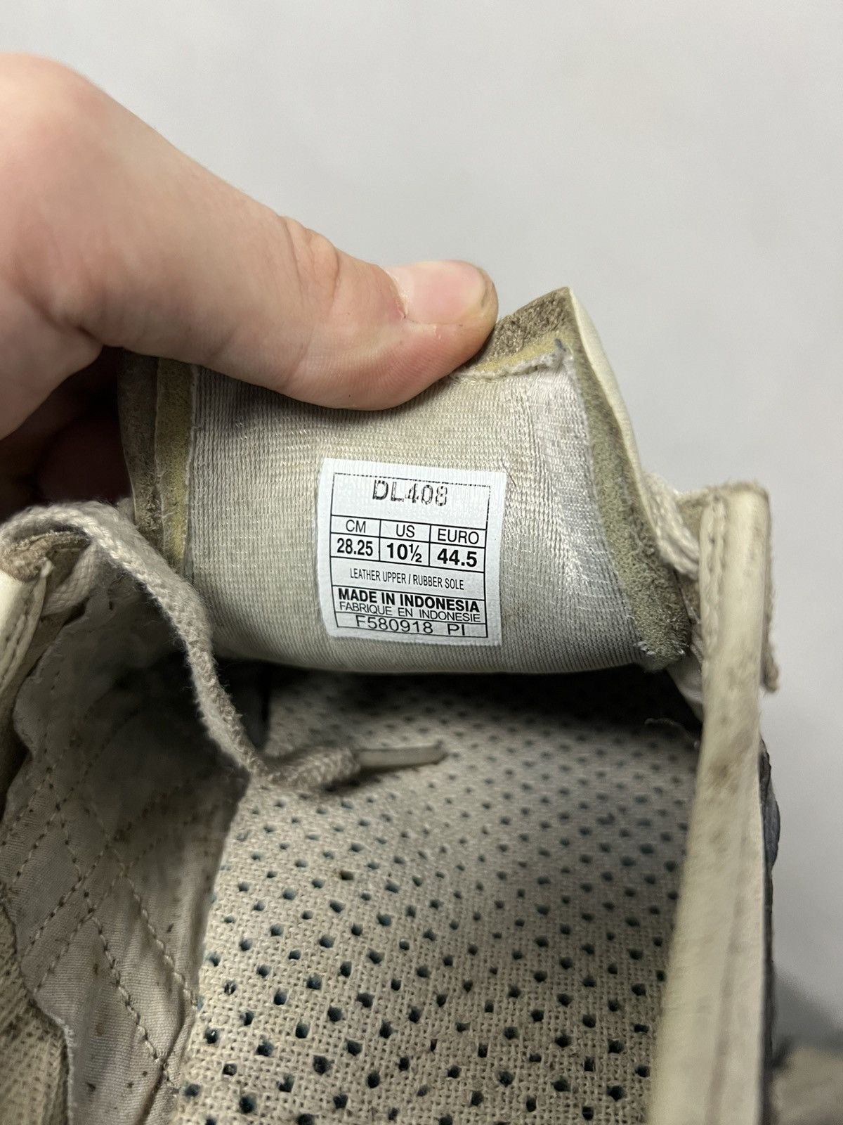 Asics Asics Tiger Onitsuka Sneakers Vintage Y2k Size US 11.5 / EU 44-45 - 8 Thumbnail
