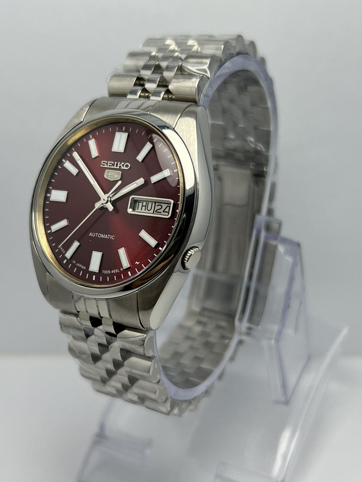 Seiko Seiko 5 Automatic Baton Dial Wrist Watch Day/Date Japan Size 36 - 10 Thumbnail
