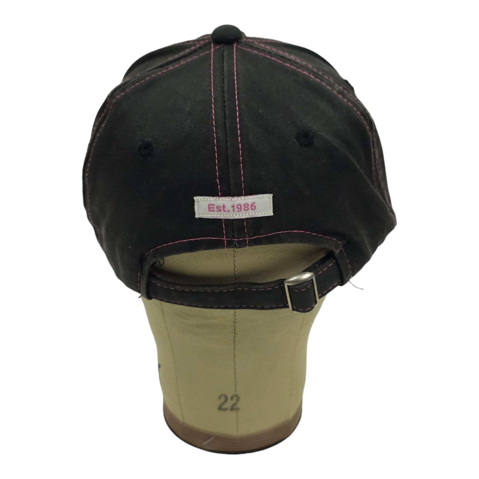 Signatures Mossy Oak Black Pink Distressed Tuck Strap Adjustable Cap Size ONE SIZE - 4 Thumbnail