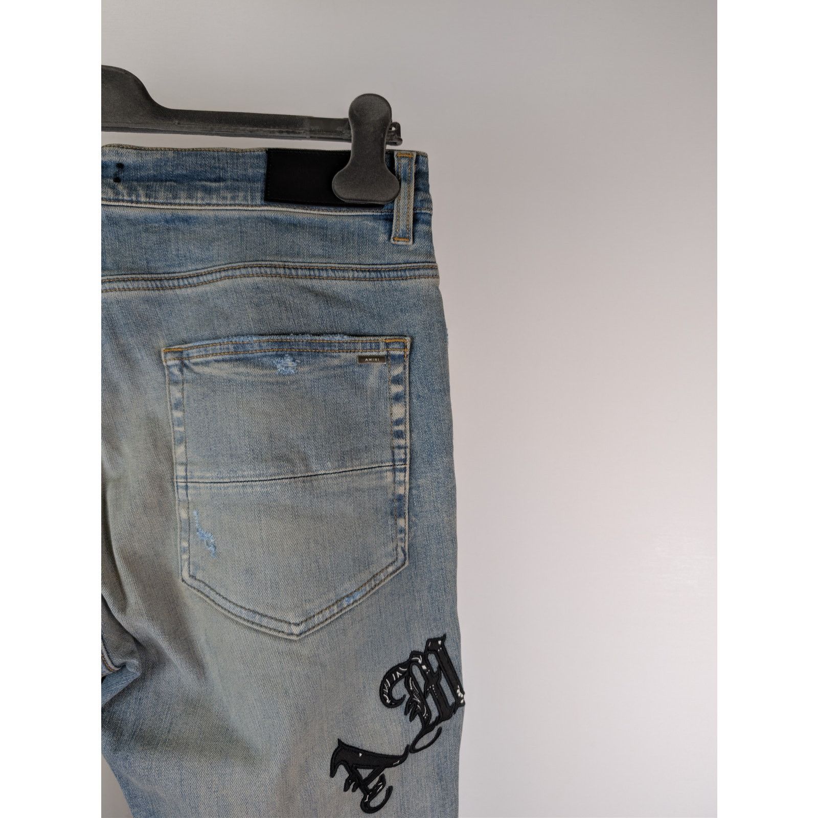Amiri o1rshd1 Old English Logo Jean Denim Jeans Clay Indigo Size US 34 / EU 50 - 15 Thumbnail