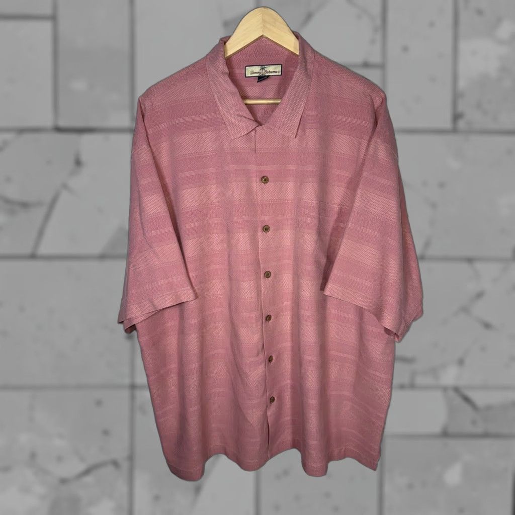 Tommy Bahama VINTAGE Tommy Bahama Shirt Hawaiian Silk 2XL Pink Men Short Sleeve Button-Up Jamaica Bahamas Size US XXL / EU 58 / 5 - 1 Thumbnail
