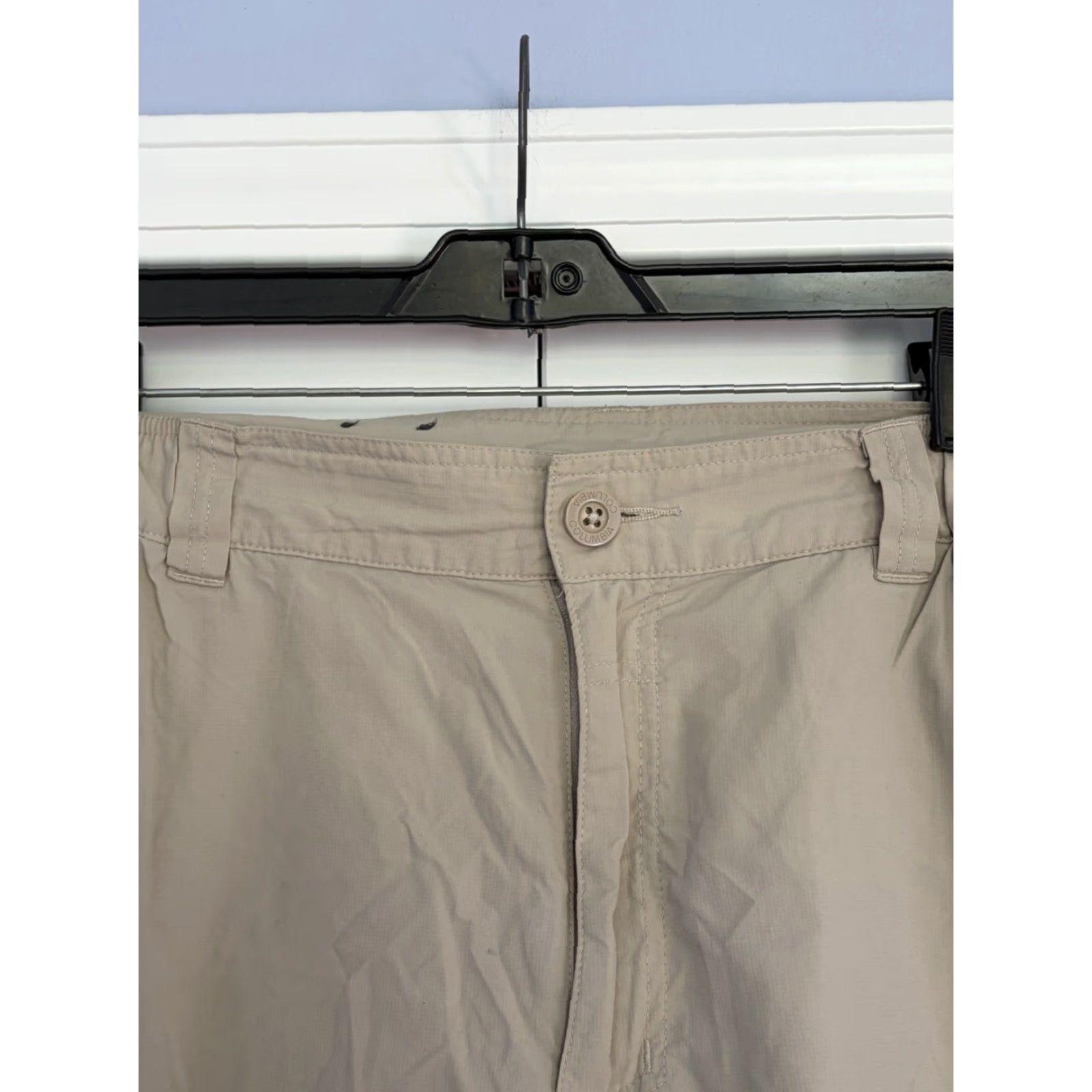 Vintage VINTAGE? No — Mens Columbia Shorts Omni Shade Sun Protection Beige 11" Inseam size 38w Size US 38 / EU 54 - 4 Thumbnail