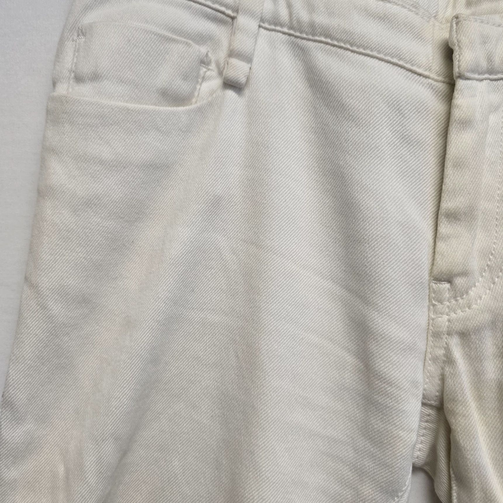 Miu Miu VINTAGE Miu Miu Capri Pants Denim Blend Lightweight Ivory 21in Inseam Regular Women Italy 28 Small Pants Women Size 28" / US 6 / IT 42 - 3 Thumbnail