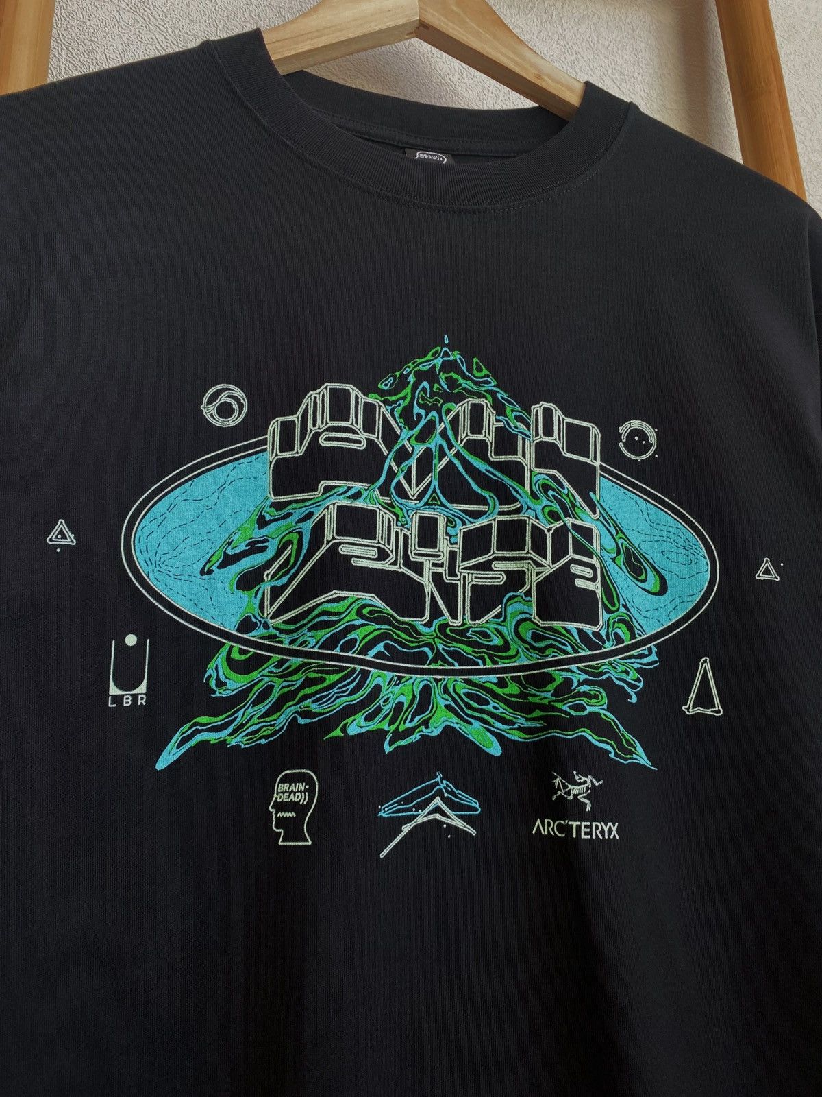 Arc'teryx × Brain Dead Brain dead x Arc’teryx All Rise Long Beach t-shirt Size S Size US S / EU 44-46 / 1 - 9 Thumbnail