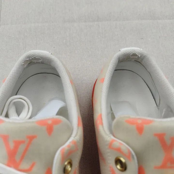 Louis Vuitton Louis Vuitton Stylish Low-Top Sneakers in White and Orange Size US 6 / IT 36 - 6 Thumbnail