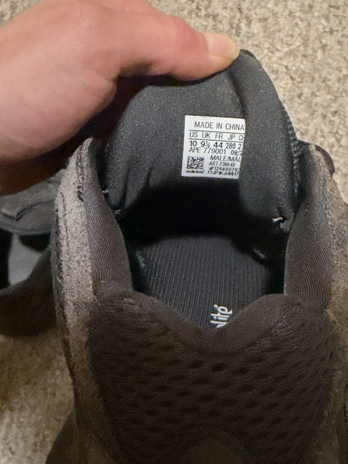 Yeezy Yeezy 500 utility black Size US 10 / EU 43 - 3 Thumbnail